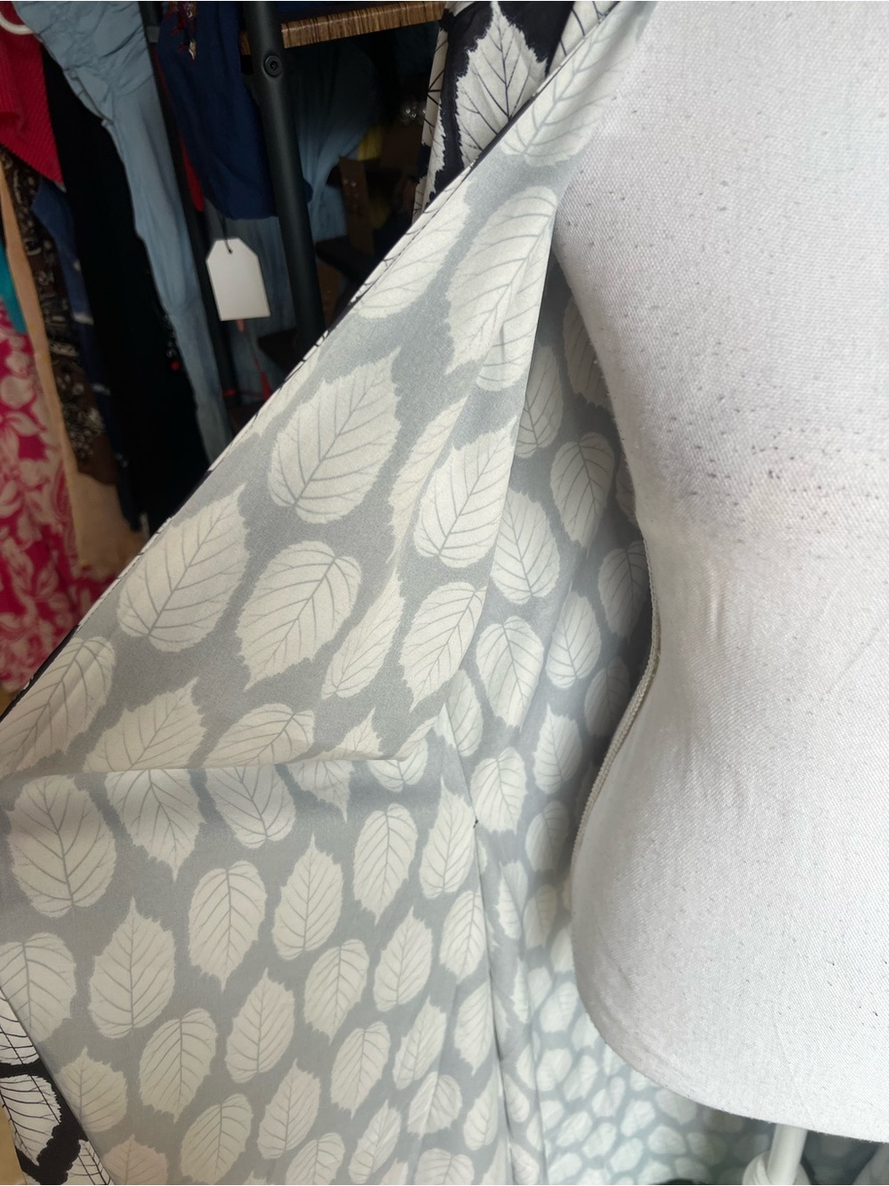 Cupshe Black & White Leaf Print Long Kimono Coverup - Picture 5 of 7
